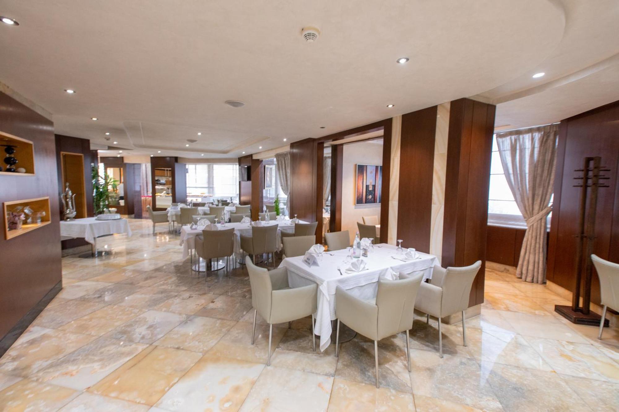The Penthouse Suites Hotel Ariana Esterno foto