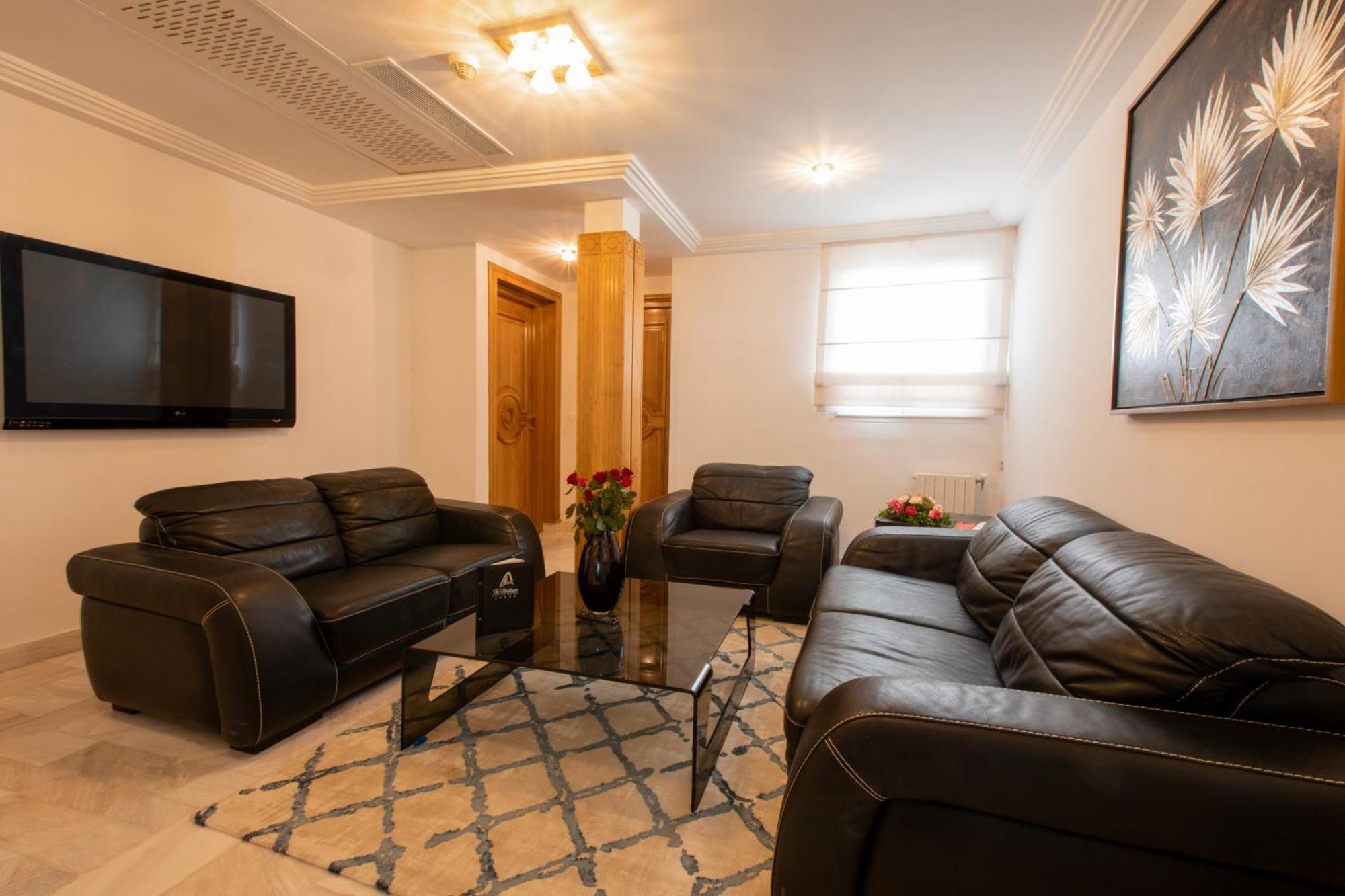 The Penthouse Suites Hotel Ariana Esterno foto
